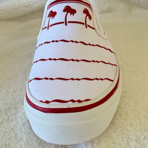 In-N-Out Burger "Drink Cup" Red and White Slip-On Canvas Sneakers - Men Size 8 - Picture 5 of 16
